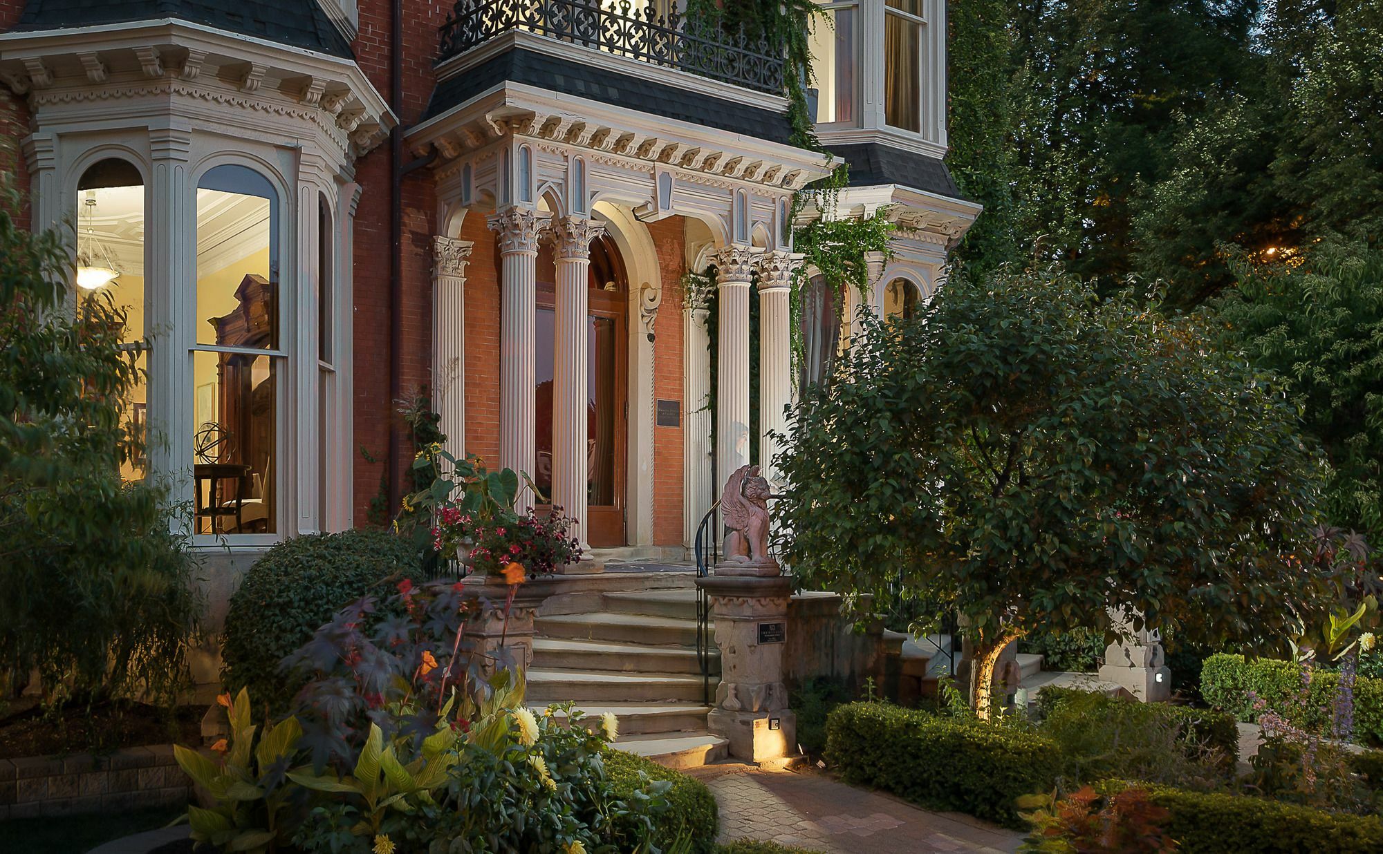 The Mansion On Delaware Avenue Otel Buffalo Dış mekan fotoğraf